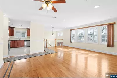 9 15th Avenue, Elmwood Park, NJ 07407 - Photo 5