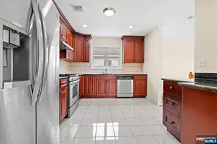 9 15th Ave, Elmwood Park, NJ 07407 - Photo 11