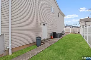 9 15th Ave, Elmwood Park, NJ 07407 - Photo 33