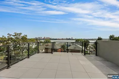 714 Undercliff Avenue 714 #714, Edgewater, NJ 07020 - Photo 43
