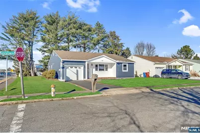 136 Georgetown Road, Berkeley, NJ 08757 - Photo 3