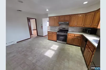 615 5th Street 2 #2, Carlstadt, NJ 07072 - Photo 3