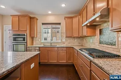 70 Truman Drive, Wood Ridge, NJ 07075 - Photo 15