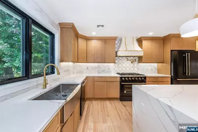 700 Ramapo Road, Teaneck Township, NJ 07666 - Photo 17