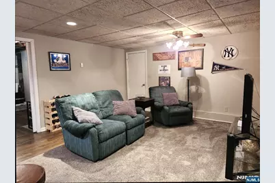 10 Sunrise Avenue, Bloomingdale, NJ 07403 - Photo 23
