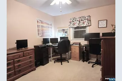 10 Sunrise Avenue, Bloomingdale, NJ 07403 - Photo 17