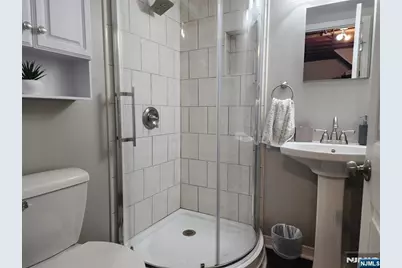 10 Sunrise Avenue, Bloomingdale, NJ 07403 - Photo 27