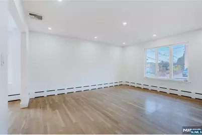 100 Harwood Terrace, Palisades Park, NJ 07650 - Photo 9