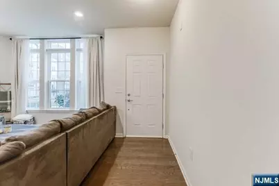 22 Veterans Drive, Wood Ridge, NJ 07075 - Photo 11