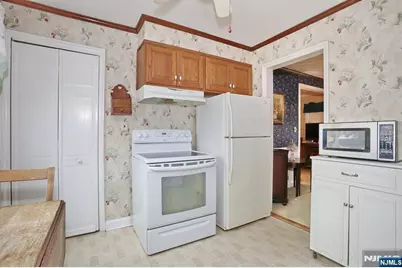 669 Ramapo Road, Teaneck Township, NJ 07666 - Photo 13