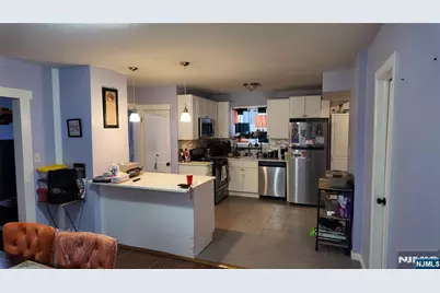 251 Weequahic Avenue, Newark, NJ 07112 - Photo 13