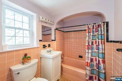 567 Windsor Road, Wood Ridge, NJ 07075 - Photo 21