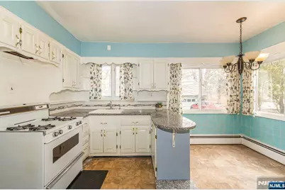 567 Windsor Road, Wood Ridge, NJ 07075 - Photo 19