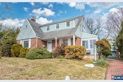 567 Windsor Road, Wood Ridge, NJ 07075 - Photo 3