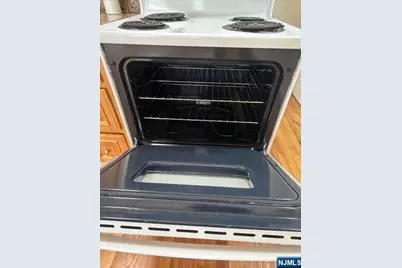 137 70th Street, Guttenberg, NJ 07093 - Photo 13