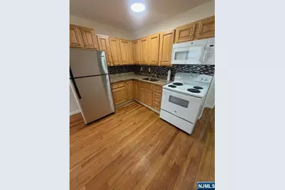 137 70th Street, Guttenberg, NJ 07093 - Photo 17