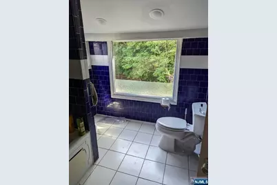 1068 Margaret Street House #house, Teaneck Township, NJ 07666 - Photo 9