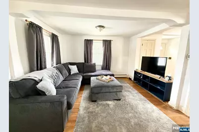 80 Roosevelt Avenue, Bergenfield, NJ 07621 - Photo 5