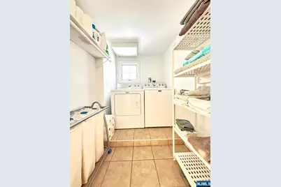 80 Roosevelt Avenue, Bergenfield, NJ 07621 - Photo 17