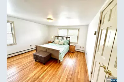 80 Roosevelt Avenue, Bergenfield, NJ 07621 - Photo 11