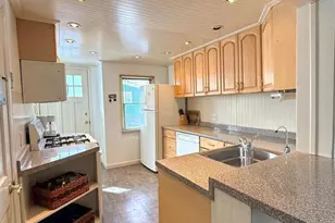 80 Roosevelt Ave, Bergenfield, NJ 07621 - Photo 9