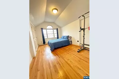 80 Roosevelt Avenue, Bergenfield, NJ 07621 - Photo 13