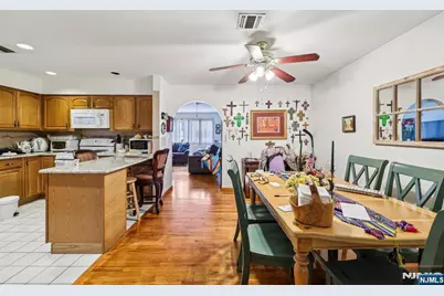 297 Kinney Street, Newark, NJ 07105 - Photo 15