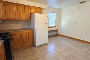 317 Harriet Ave Upstairs, Palisades Park, NJ 07650 - Photo 13