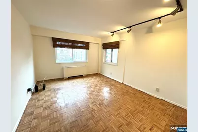 2185 Lemoine Avenue 4M #4M, Fort Lee, NJ 07024 - Photo 19