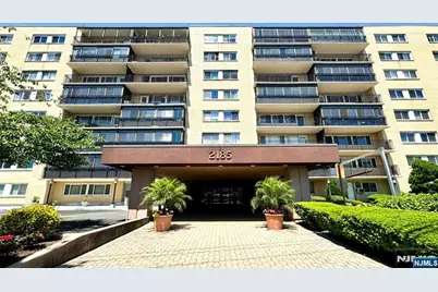 2185 Lemoine Avenue 4M #4M, Fort Lee, NJ 07024 - Photo 1