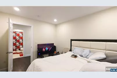 7 Maple Street, Bloomfield, NJ 07003 - Photo 5