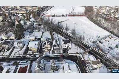 7 Maple Street, Bloomfield, NJ 07003 - Photo 31