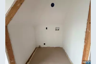 346-348 Woodside Avenue, Newark, NJ 07104 - Photo 13