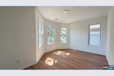 346-348 Woodside Avenue, Newark, NJ 07104 - Photo 5