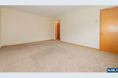 216 Ringwood Avenue 2 #2, Pompton Lakes, NJ 07442 - Photo 9