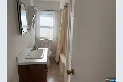 739 Garden Street, Carlstadt, NJ 07072 - Photo 17