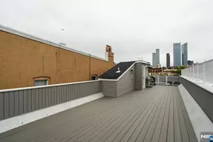 40 Wright Ave, Jersey City, NJ 07306 - Photo 21