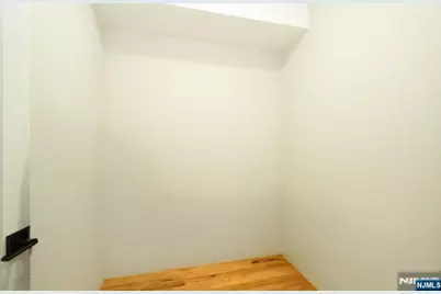 40 Wright Avenue, Jersey City, NJ 07306 - Photo 7