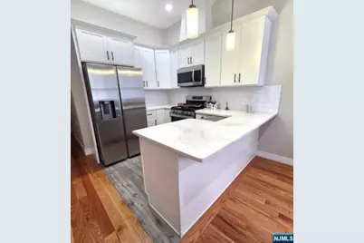 40 Wright Avenue, Jersey City, NJ 07306 - Photo 11