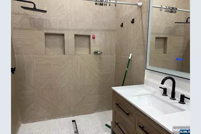 287 Gifford Place, Teaneck Township, NJ 07666 - Photo 21