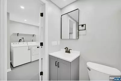 516 Riverdale Boulevard, Pompton Lakes, NJ 07442 - Photo 33