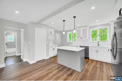 516 Riverdale Boulevard, Pompton Lakes, NJ 07442 - Photo 9