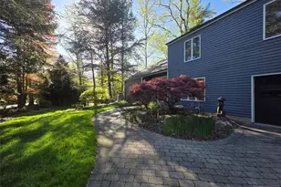 33 Cedar Ln, Closter, NJ 07624 - Photo 3