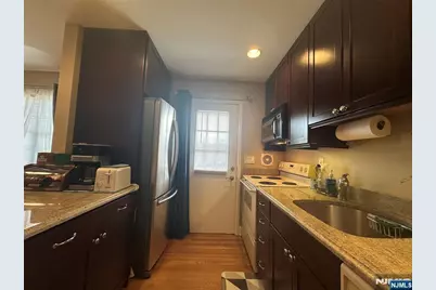 140 Parkview Drive, Teaneck Township, NJ 07666 - Photo 9