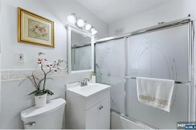 260 Hamilton Road, Teaneck Township, NJ 07666 - Photo 17