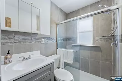 260 Hamilton Road, Teaneck Township, NJ 07666 - Photo 25