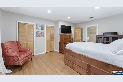 260 Hamilton Road, Teaneck Township, NJ 07666 - Photo 27