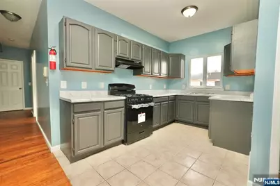 544 S 11th Street, Newark, NJ 07103 - Photo 13