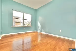 544 S 11th St, Newark, NJ 07103 - Photo 9