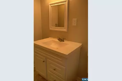 85 Rock Road, Hawthorne, NJ 07506 - Photo 15